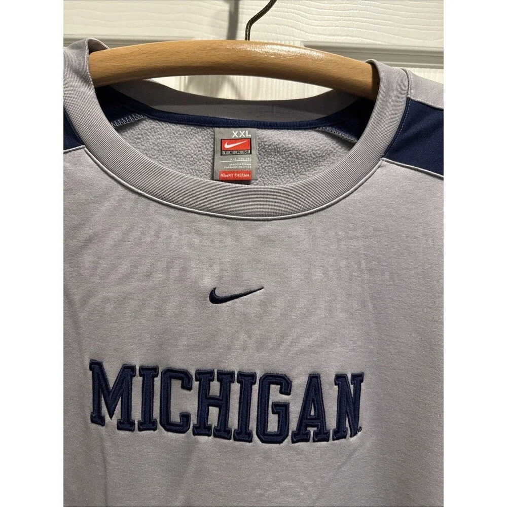 NIKE Michigan THERMAFIT Men XXL Grey  Blue Sweatshirt